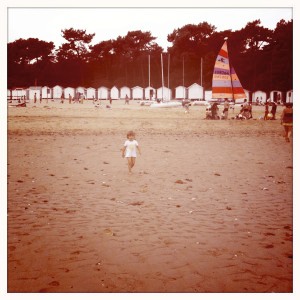 plage-land-art-vacances-enfant.jpg