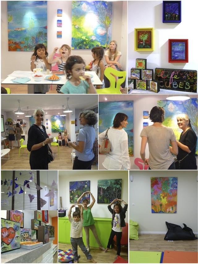 Enfants et parents au vernissage de l'exposition de Frédérique Chemin chez Kid & Sens à Aix-en-Provence