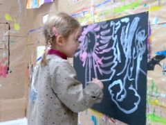 Activité de peinture, expression libre pour les enfants à Aix-en-Provence