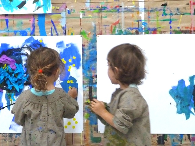 Atelier de peinture parent-enfant à Aix pendant les vacances d'été